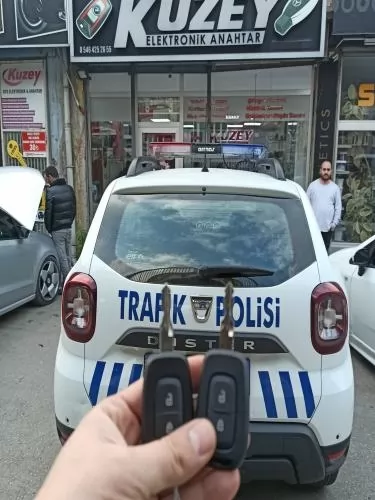 Yeni model duster orjinal kumandali anahtar yapimi